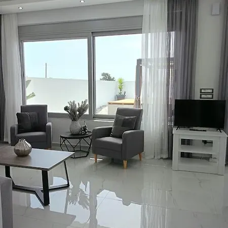 Traounou Bay Apartment Afantou