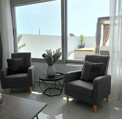 Апартаменты Traounou Bay *